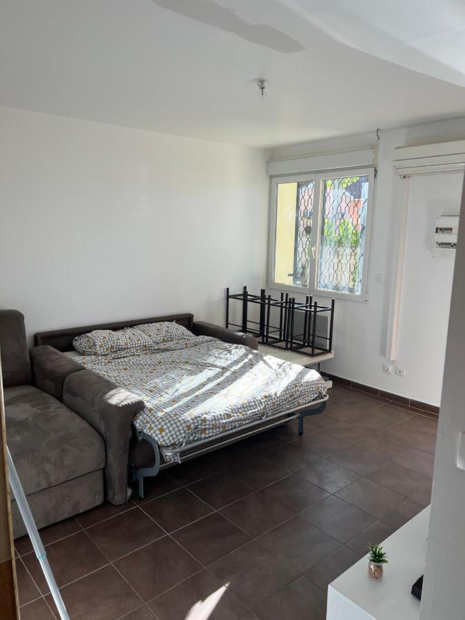 Apartment Tout Equipe Proche De La Gare De *